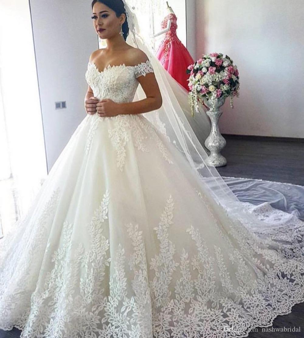 lace wedding dress min