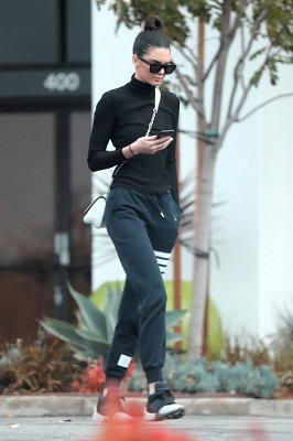 33cd7b008c01e118bd14c2d0cf7a6d63 kendall jenner style gigi