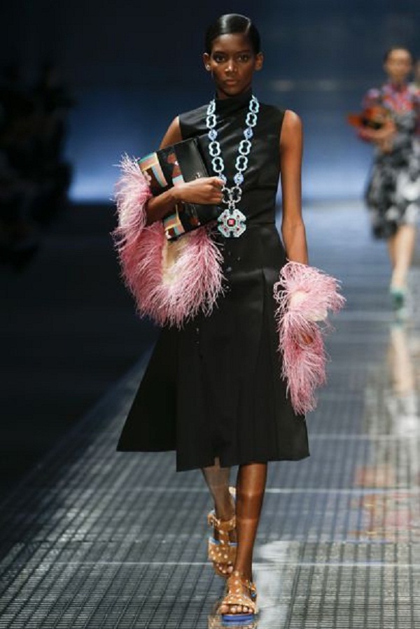 9436fd8cd8ac4bc47bbe76070a9bac93