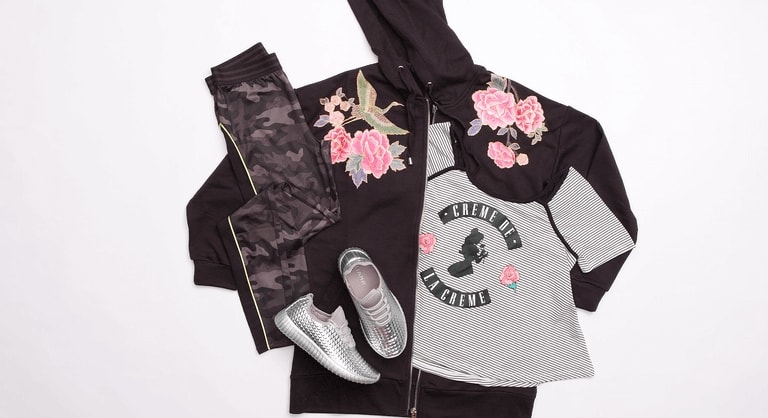 For the girl who only wears black min