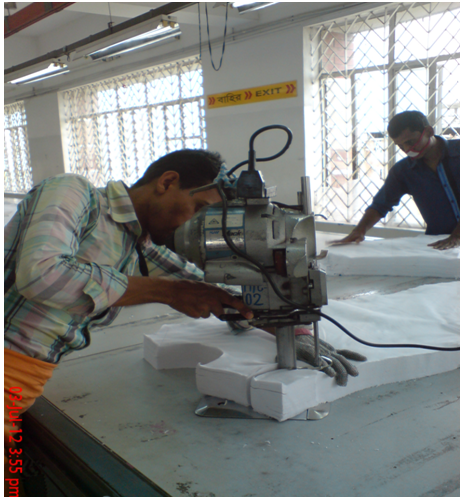 Straight knife cutting machine 1thone