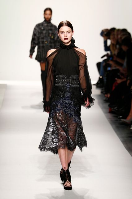 Jonathan Simkhai1 min