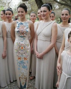 Zhang Ziyi in Greece 2 240x300