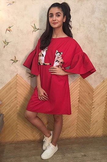 Alia Bhatt tee dress min