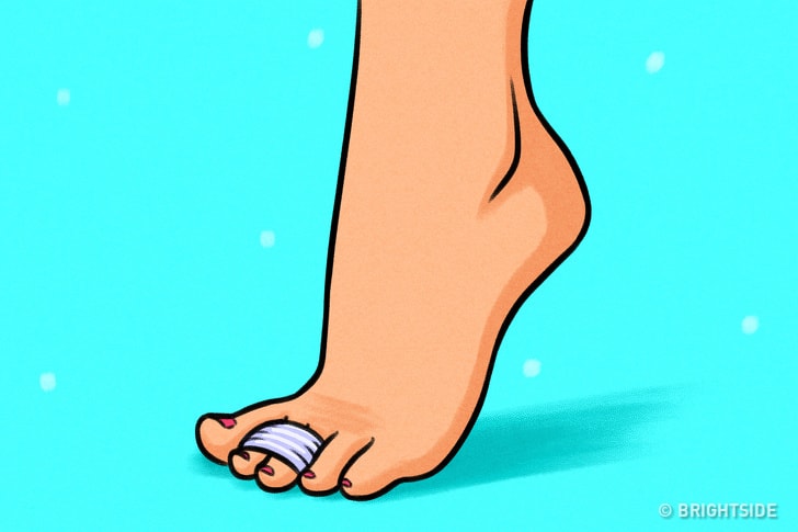 Adhesive tape for your toes min