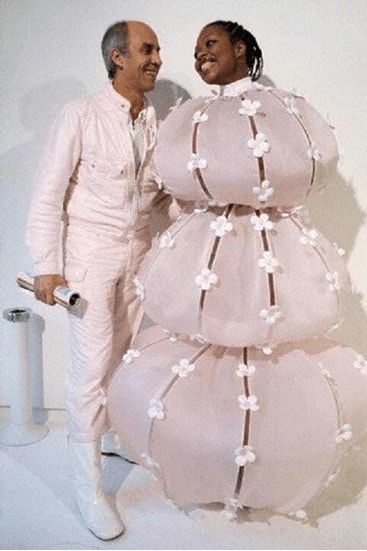 3ballon wedding dress min