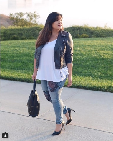 Wear loose tops T shirts and tunics. min