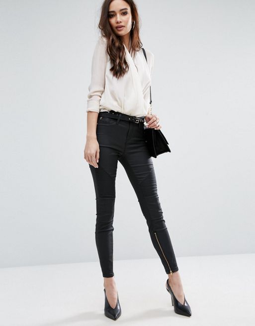 black and white office style min