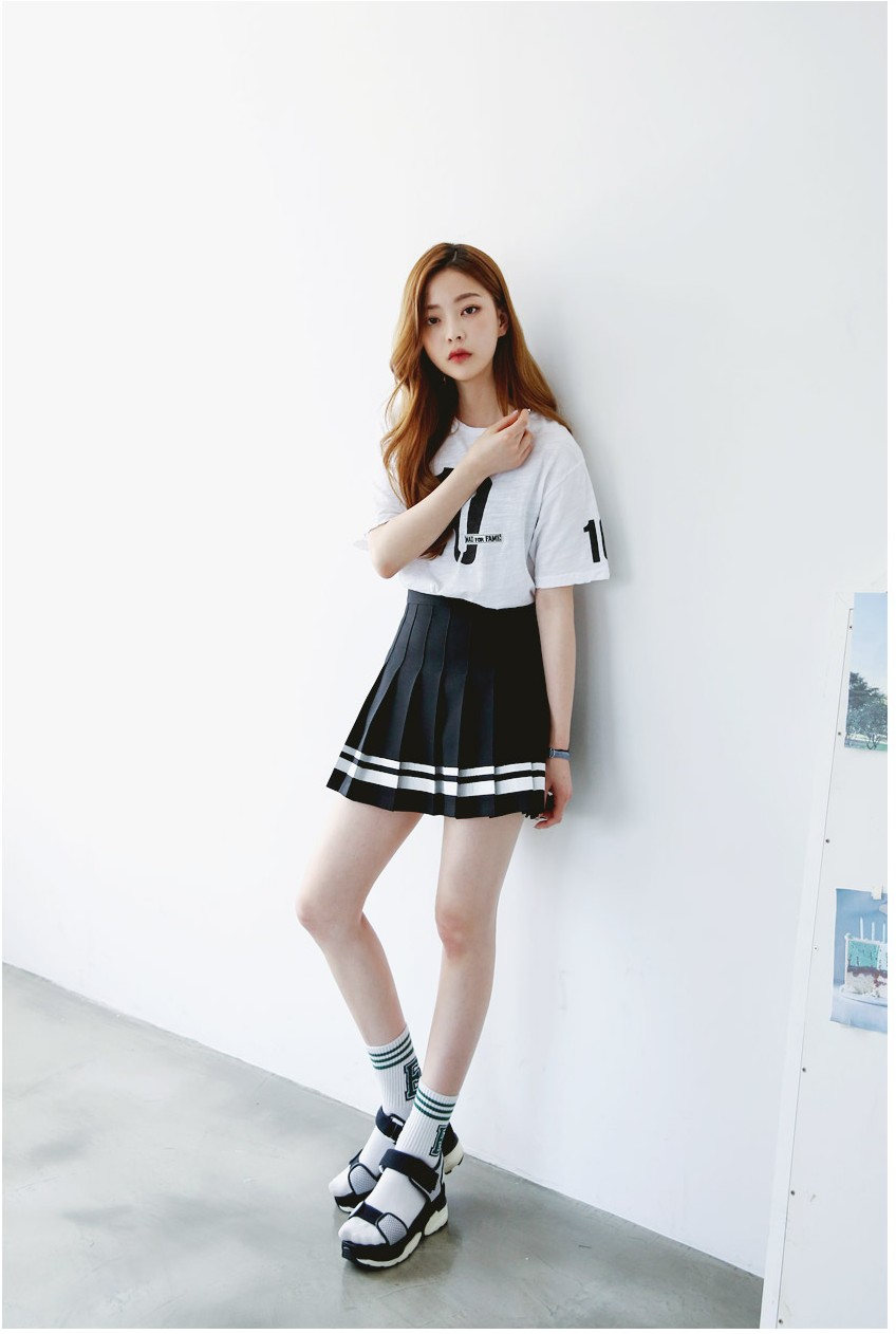 black and white t shirt with skirt min