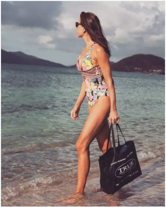 fit model DALE NOELLE 1