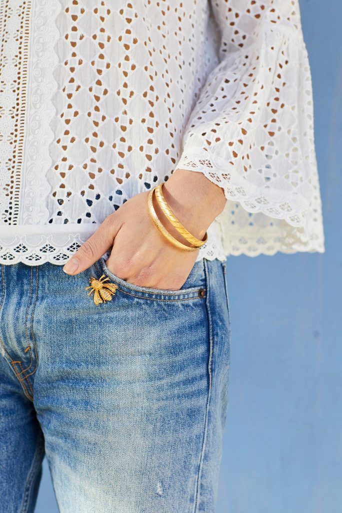 brooch accessorry min