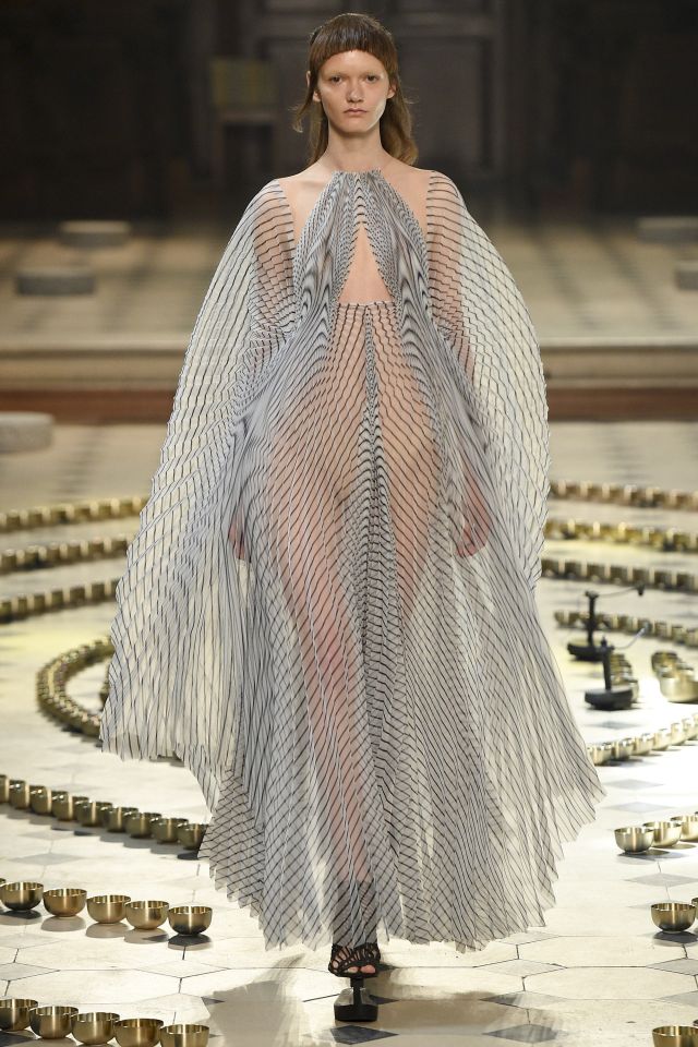 Iris van Herpen min