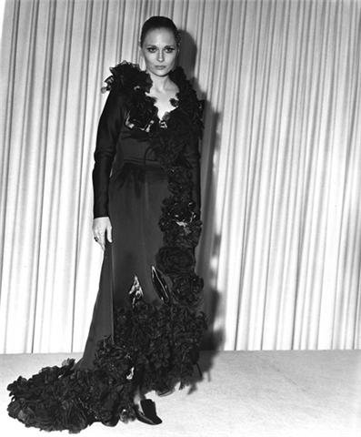 Faye Dunaway in Theadora Van Runkle 1967 min