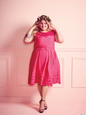 o NICOLETTE MASON 900