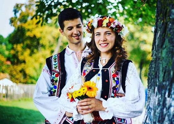 romanian traditional wedding dress 1
